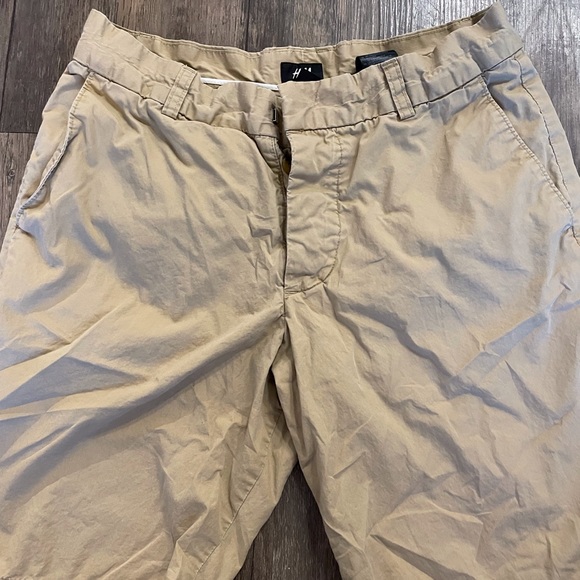 H&M Cargo Khaki Shorts - Picture 7 of 7